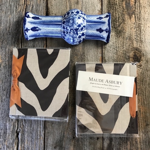 Maude Asbury Double Brag Book Animal Print - Picture 3 of 5